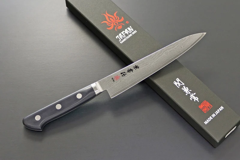 Kanetsune Seki Coltello petty 15cm lama damascata 33 strati KC-204