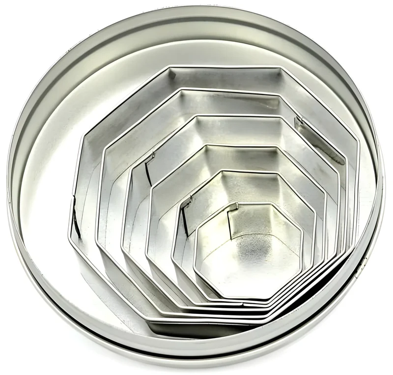 Set tagliapasta acciaio inox forma ottagonale da 3 a 8cm alto 2