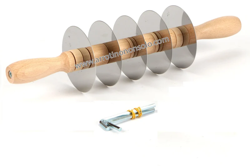Mattarello taglia pasta 5 lame regolabili in acciaio inox lisce 001