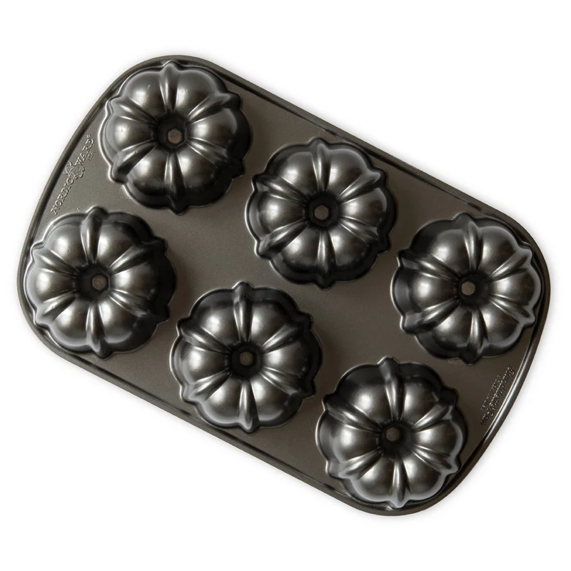 Nordic Ware Procast Classic Bundtlette