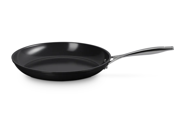 Le Creuset Essential Padella Bassa Antiaderente in Ceramica